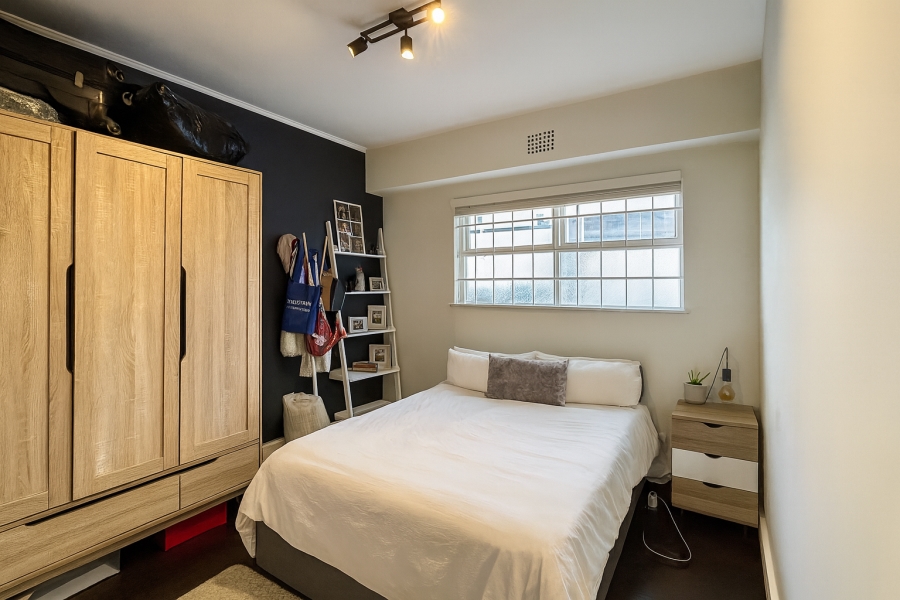 3 Bedroom Property for Sale in Sea Point Western Cape
